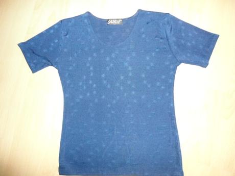 Tmavomodre tricko, s