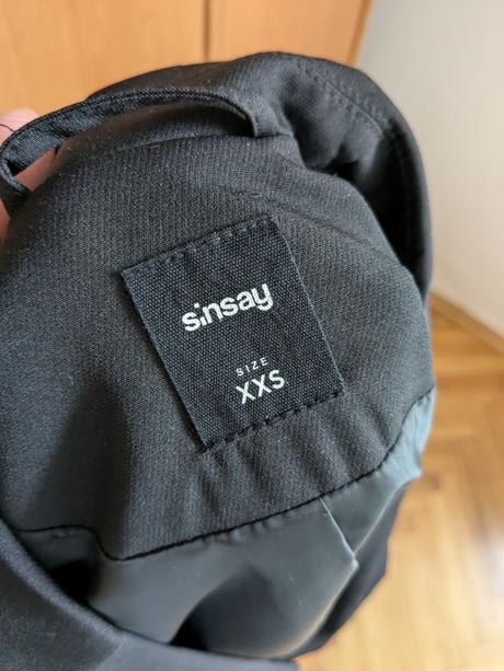Čierne sako, sinsay,32