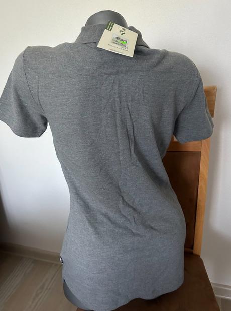 Nove golfove tricko, l