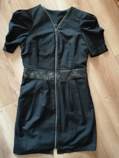 Čierne šaty na zips, 38