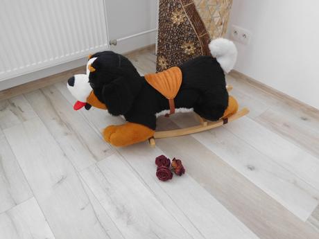 Hojdacie kresielko psík berny,