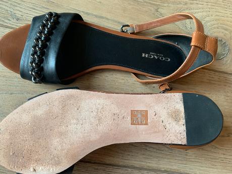 Kožené čierno -hnedé sandálky coach, 38