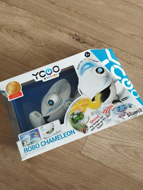 Interaktívna hračka chameleón, 