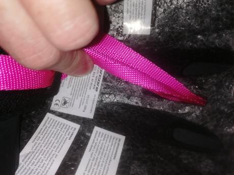 Cyklistická prilba, s