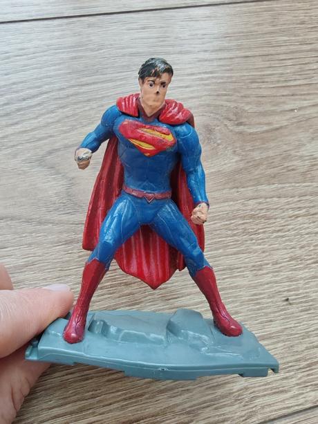 Figúrka superman,
