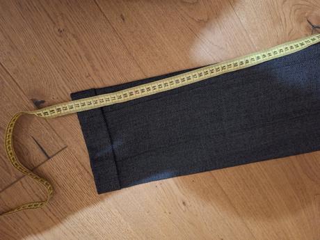 Nohavicovy kostym marc cain, s