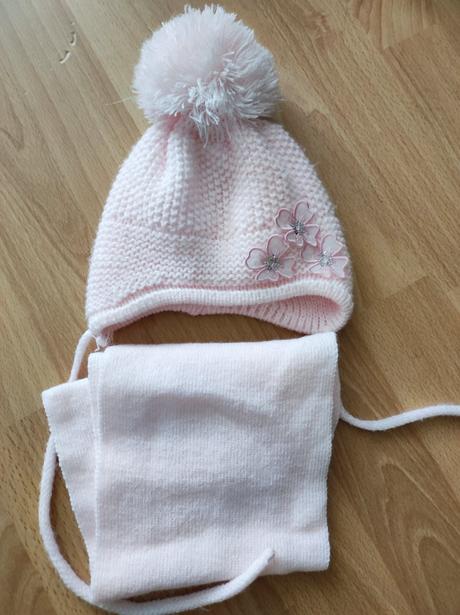 Zimná čiapka a šál, 68