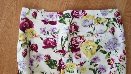 Nohavice s potlačou ruží v. 34 xs, s, reserved,34