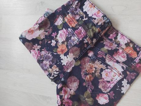 Kvetované šortky č.122, h&m,122