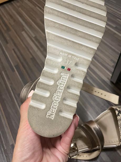 Talianske kvalitne sandale, 37