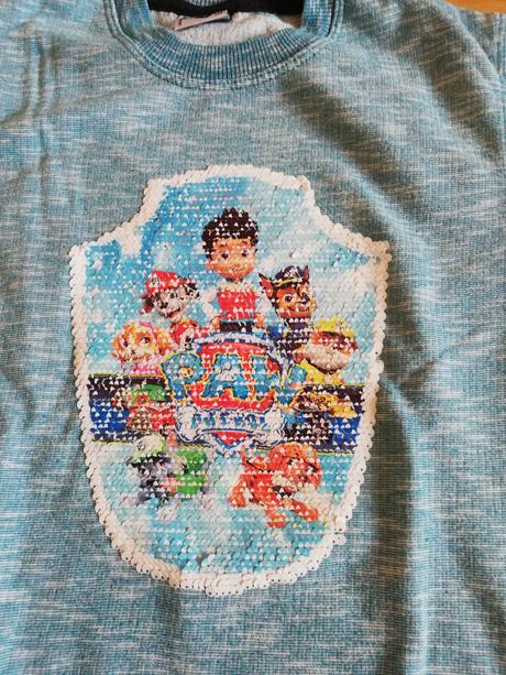 Mikina tlapkova patrola, 134