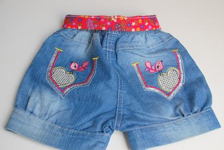 Roztomilé riflové kraťasy s kitty, 80