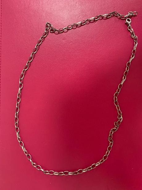 Strieborna retiazka, 