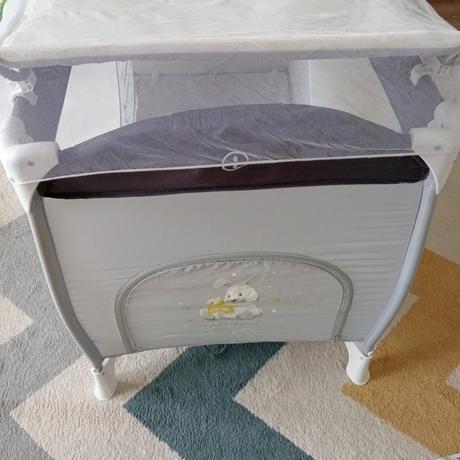 Cestovná postieľka,