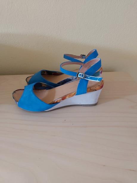 Dámske sandale č.38, 38