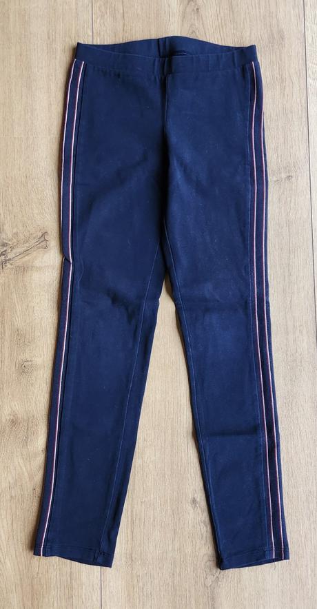 Legíny, calzedonia,134