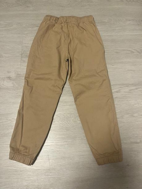 Pohodlné chlapčenské nohavice.6-7 rokov, h&m,122