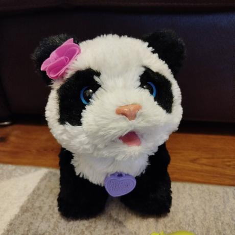 Interaktívna panda pom pom od furreal,