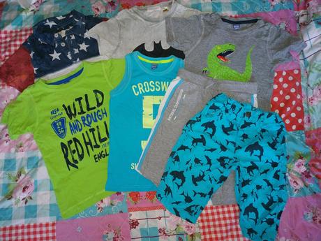 Tričká a kraťasy 4-5r., 104–116