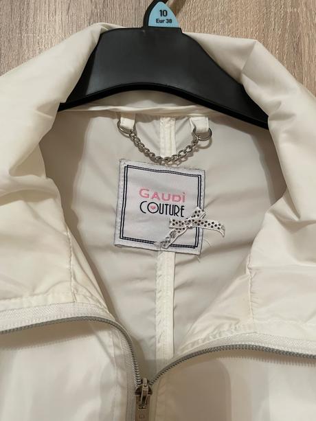 Gaudi lahka bundička, gaudi,m