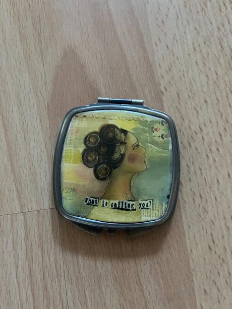 Kovové vreckové zrkadielko, 