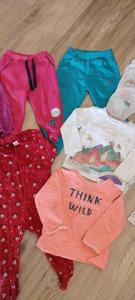 Balík vecí tričká tepláky legíny, 86–98