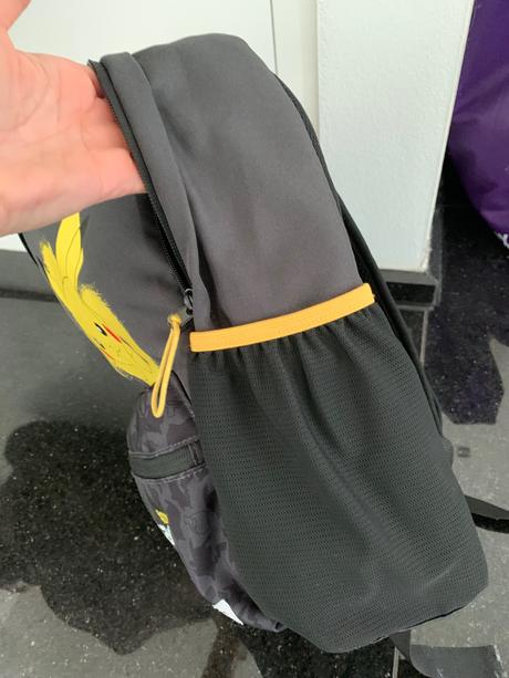 Ruksak pikachu pikémon zn.zara s pripnutou peňažen, zara