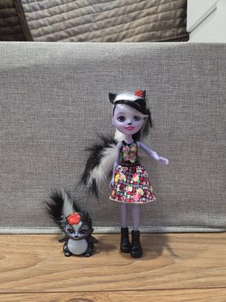 Bábika enchantimals, 