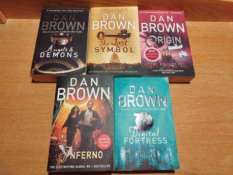 Dan brown v anglictine v, 