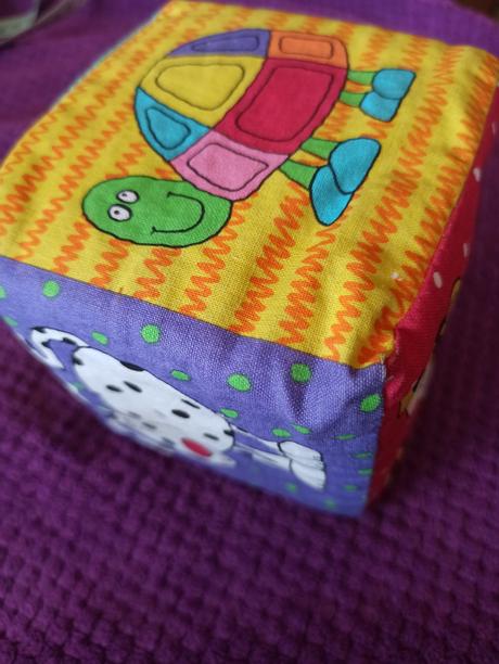 - prvá kocka, molitanova, hrana, 