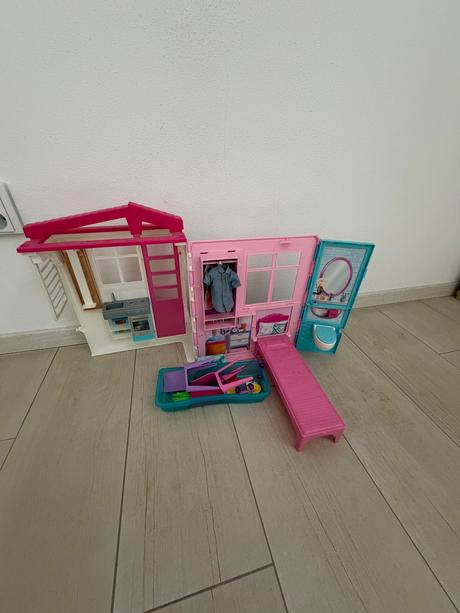 Barbie domček, 