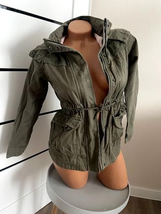 Khaki bunda, xs, poškodený zips, xs