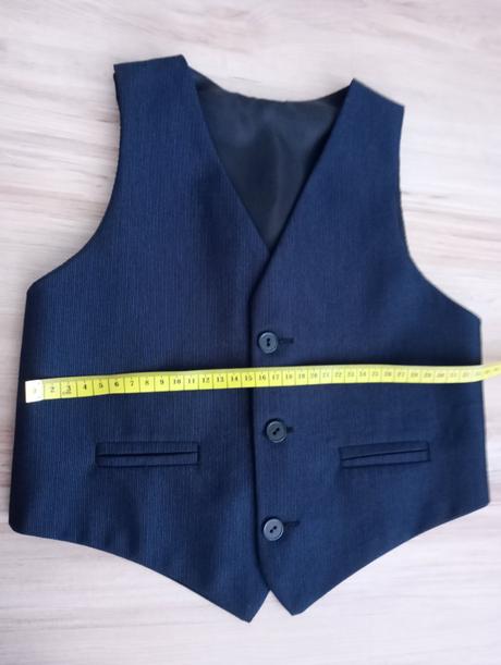 Nohavice s vestou, 116