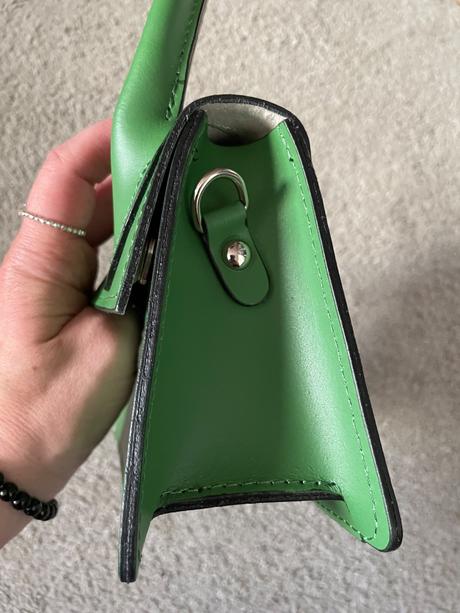 Mala kozena kabelka, 