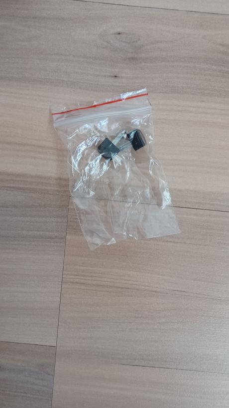 Lakované čierne lodičky + náhradné opätky, 36