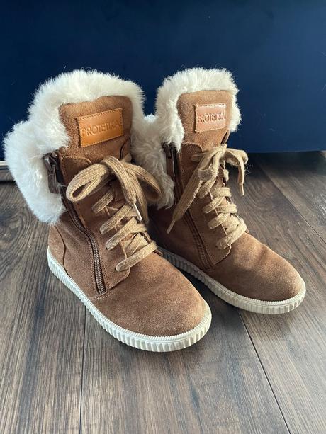 Teplucke, protetika,30