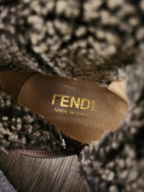 Fendi cizmy kozene, 29