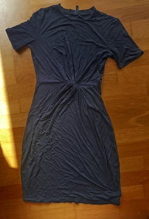 Cierne upletove saty pieces, c. s, s