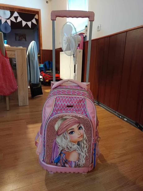 Top model školská taška na kolieskach, 