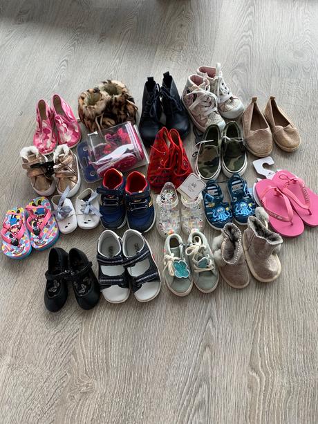 Detske topanky rozne velkosti, 