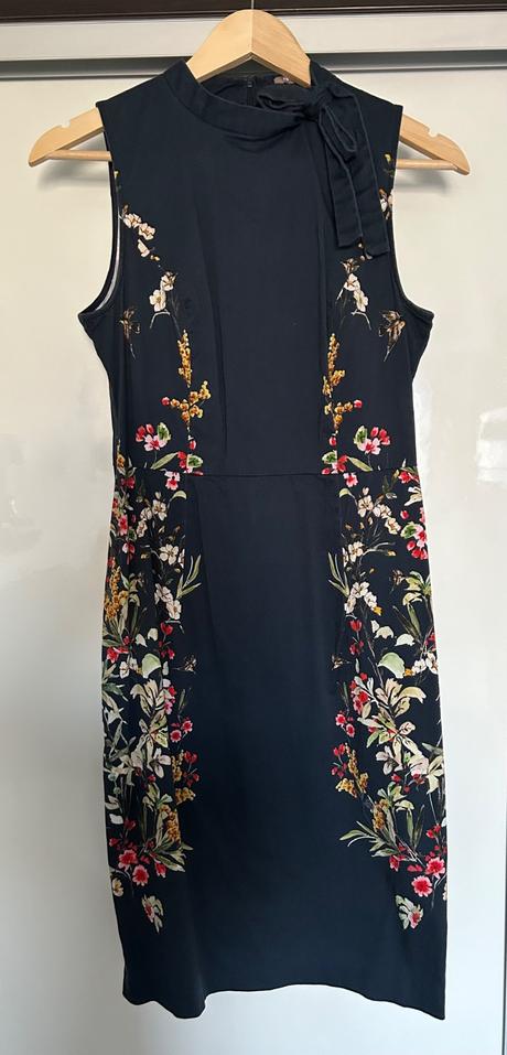 Modré kvetované šaty, orsay,38