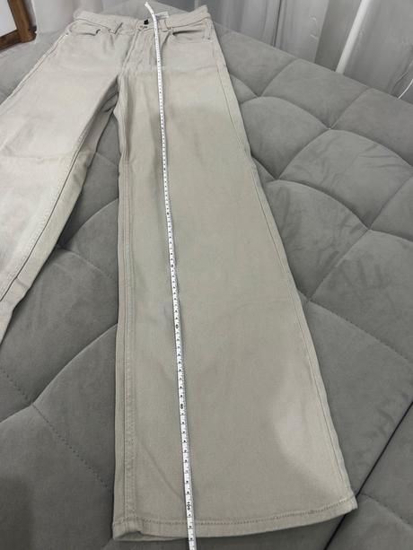 Krémové nohavice s vysokým pásom, 34