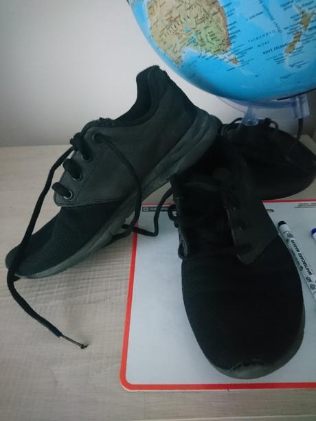 Lahučké tenisky, 35