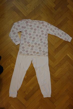 Pyžamo donuty, 152
