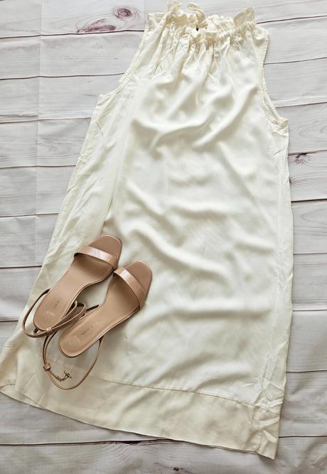 Krásne lahulinké šaty, 