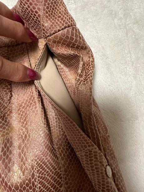 Hnedo-ružová krátka sukňa z eko-kože zn. magenta, l / m