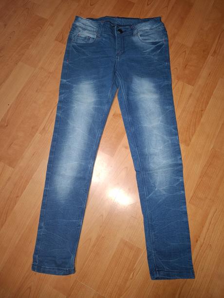 Dievčenske rifle, 140