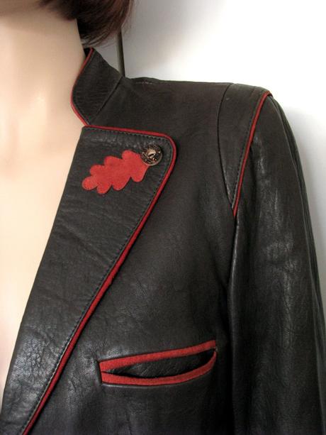 Hnedá kožená bunda s dubovými lístkami, m