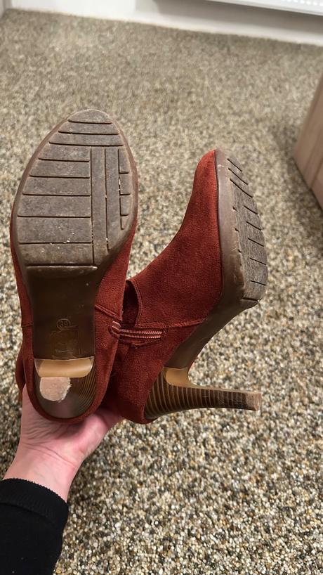 Čižmy baťa, baťa,39