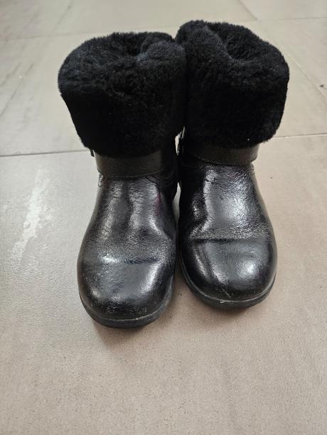 Detske, ugg,26